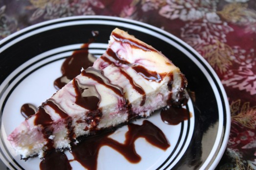 White Chocolate Raspberry Cheesecake {{Baking Bytes}}