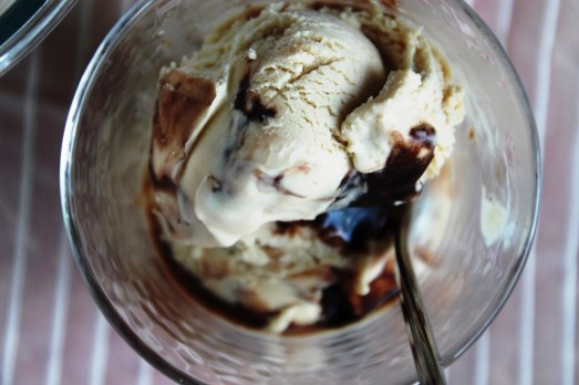 Peanut Butter Fudge Ripple Ice Cream {{Baking Bytes}}