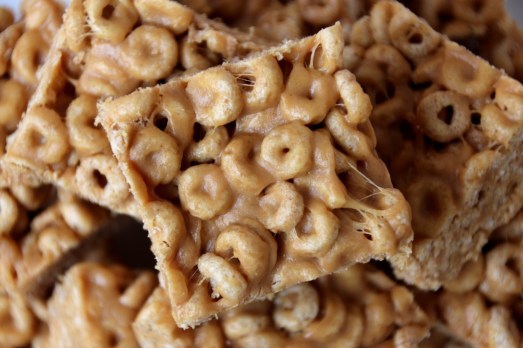 Peanut Butter Cheerio Treats {{Baking Bytes}}