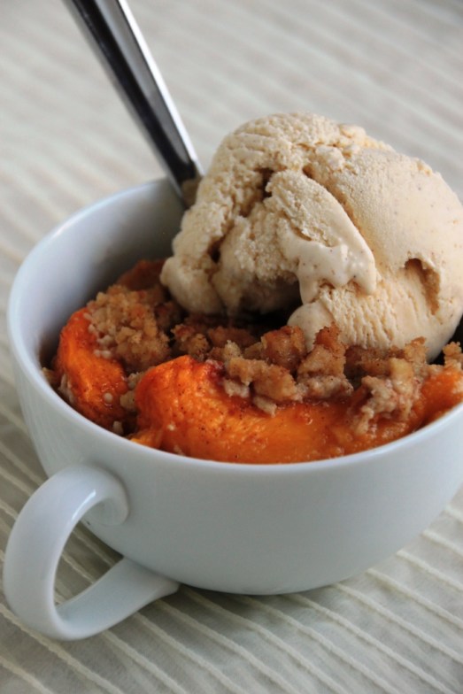 Peach Crisp & Cinnamon Vanilla Ice Cream {{Baking Bytes}}