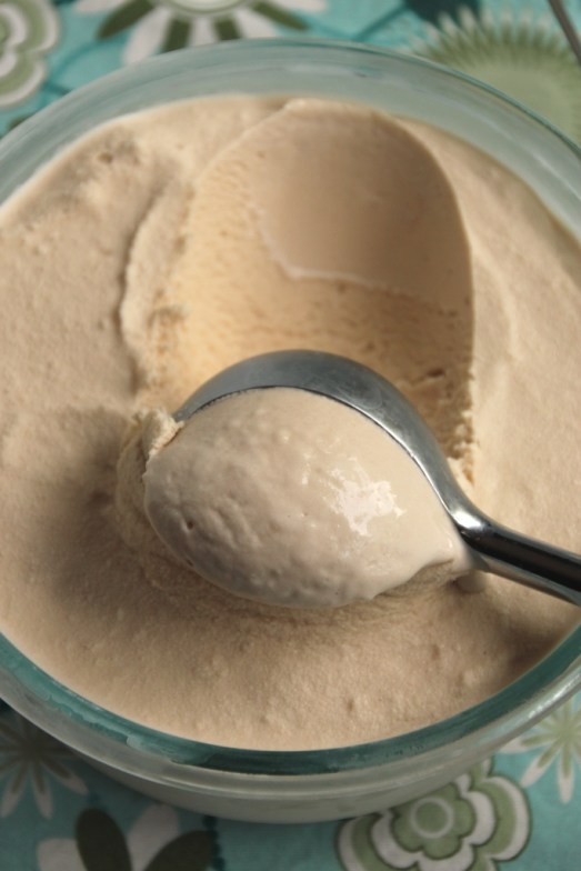 Chai Latte Ice Cream {{Baking Bytes}}