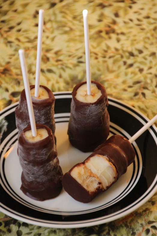 Chocolate Peanut Butter Banana Pops {{Baking Bytes}}