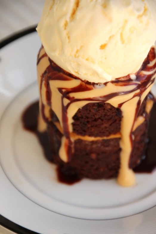 Mini Peanut Butter Torte a la Mode {{Baking Bytes}}