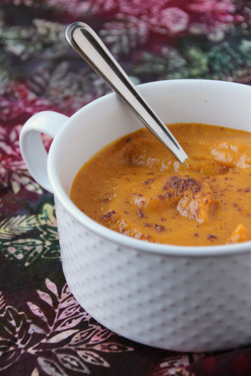 Chai Butternut Squash Soup {{Baking Bytes}}