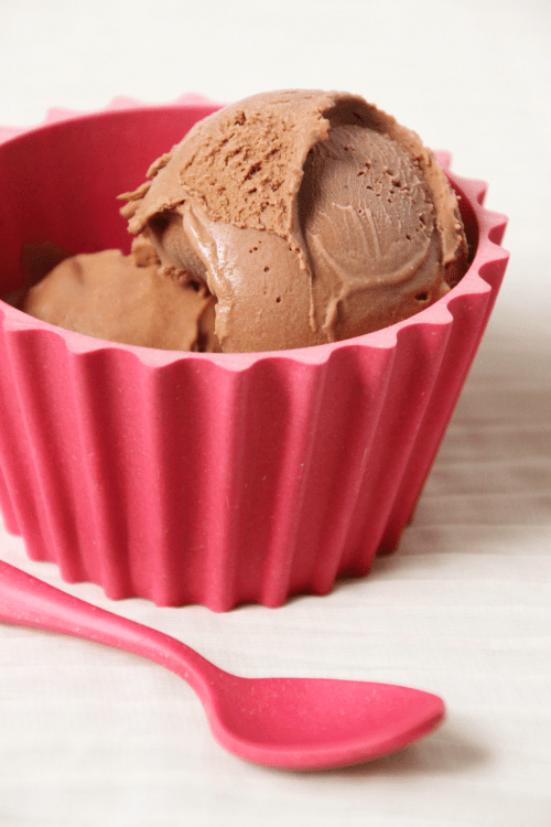 Chocolate Chili Ice Cream {{Baking Bytes}}